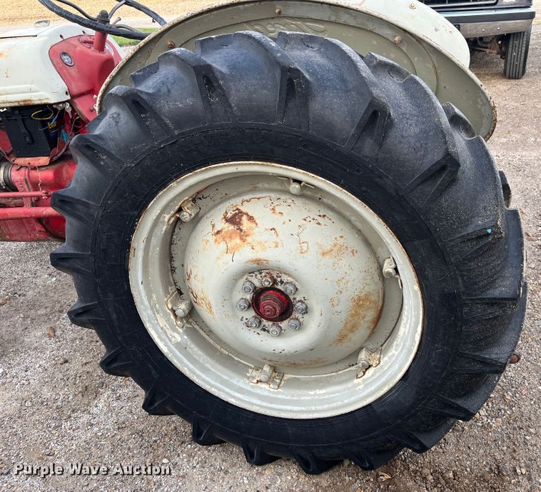 image for item MN9356 1952 Ford 8N  tractor