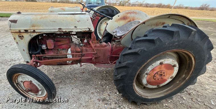 image for item MN9357 1947 Ford 8N  tractor