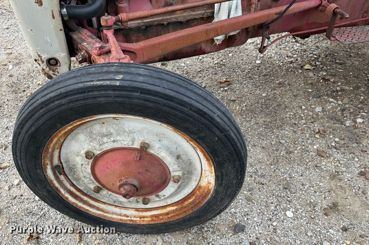 image for item MN9357 1947 Ford 8N  tractor