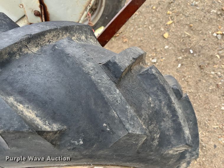 image for item MN9357 1947 Ford 8N  tractor