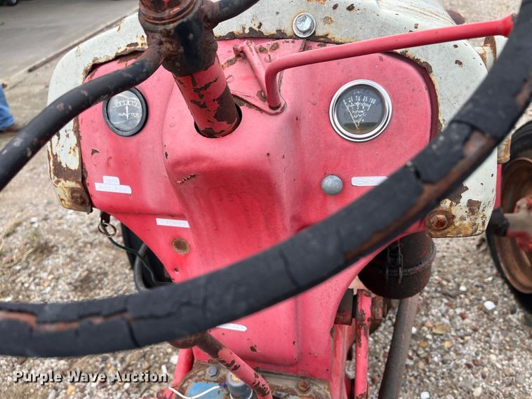 image for item MN9358 1949 Ford 8N  tractor
