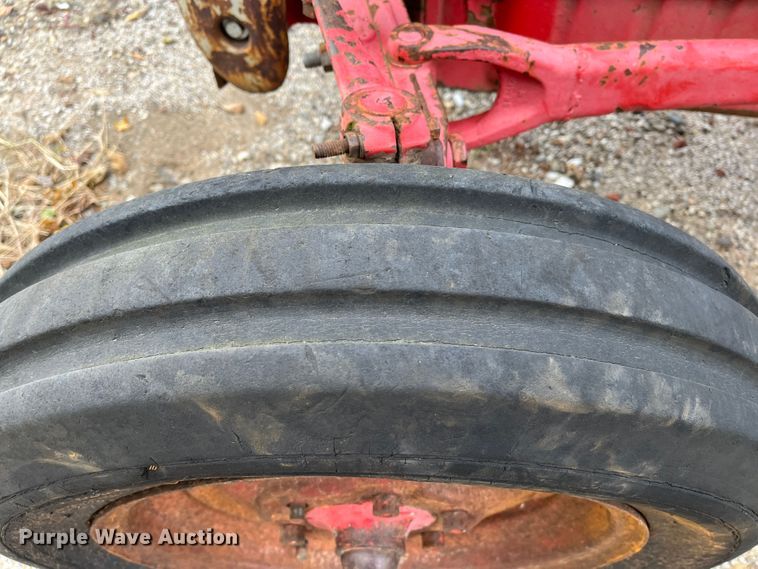 image for item MN9358 1949 Ford 8N  tractor