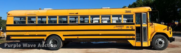image for item MR9837 2005 Freightliner  school bus
