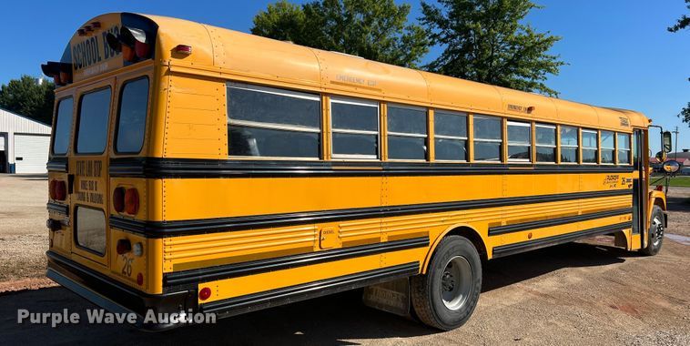 image for item MR9837 2005 Freightliner  school bus