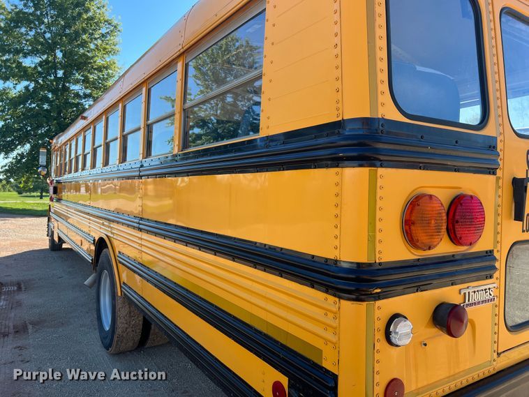 image for item MR9837 2005 Freightliner  school bus