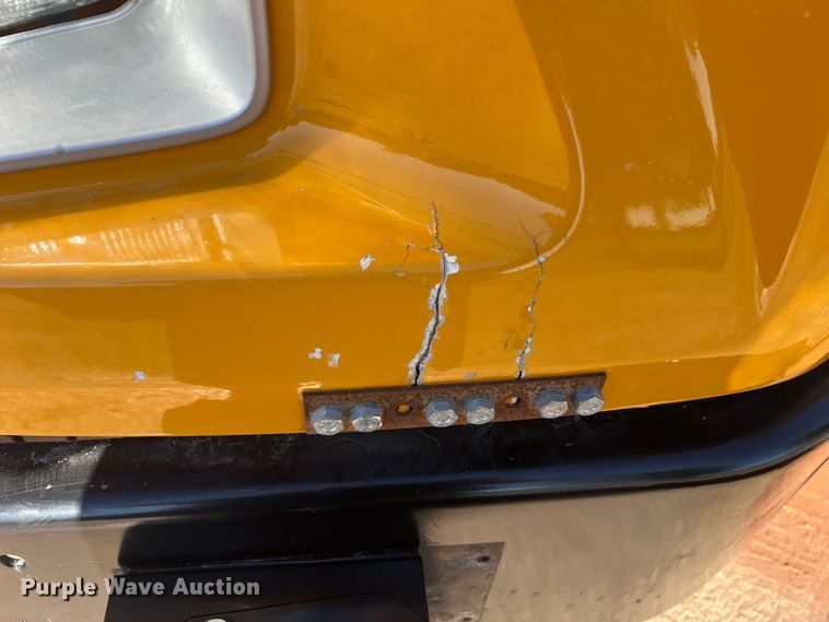 image for item MR9837 2005 Freightliner  school bus