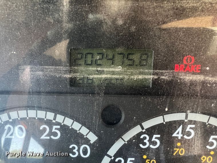 image for item MR9837 2005 Freightliner  school bus