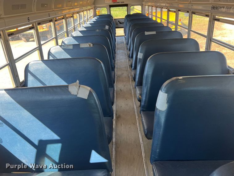 image for item MR9837 2005 Freightliner  school bus