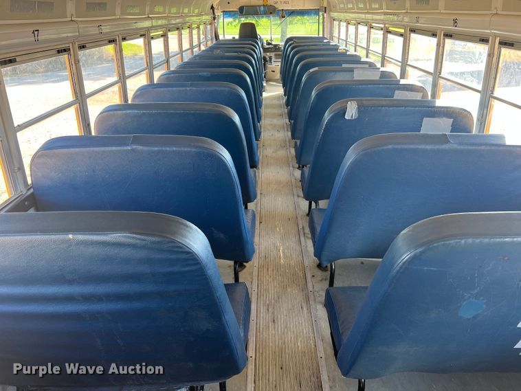 image for item MR9837 2005 Freightliner  school bus