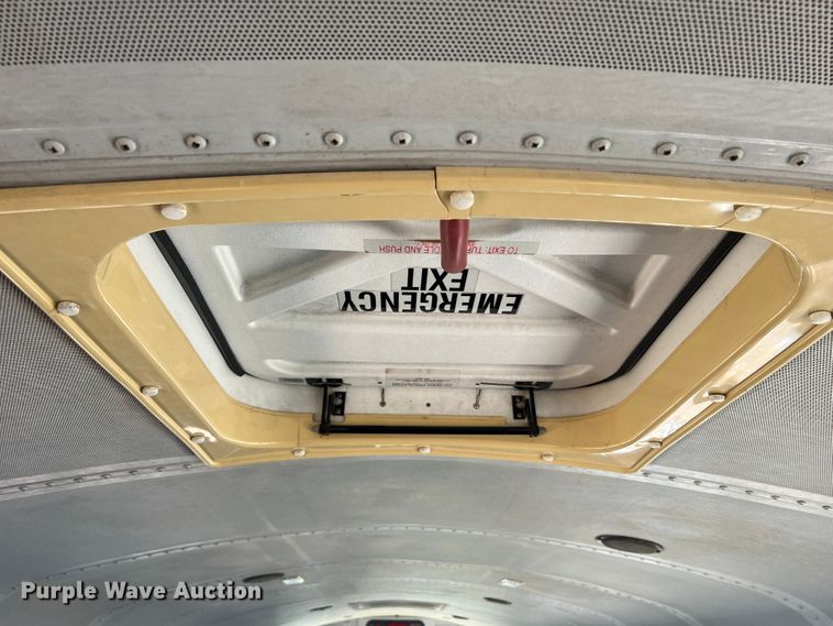 image for item MR9837 2005 Freightliner  school bus