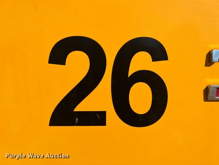 image for item MR9837 2005 Freightliner  school bus