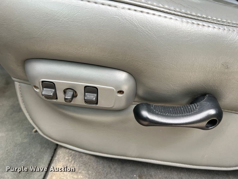 image for item MR9855 2007 Dodge Ram 3500HD Laramie  Quad Cab tow truck