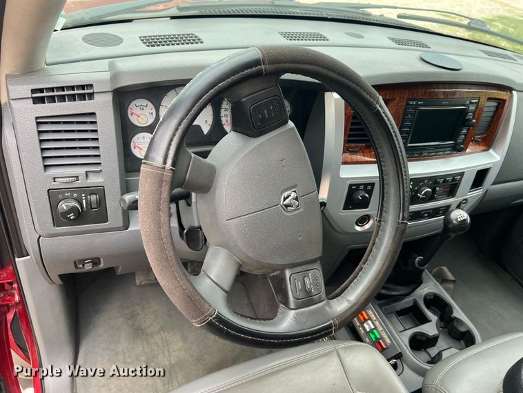 image for item MR9855 2007 Dodge Ram 3500HD Laramie  Quad Cab tow truck