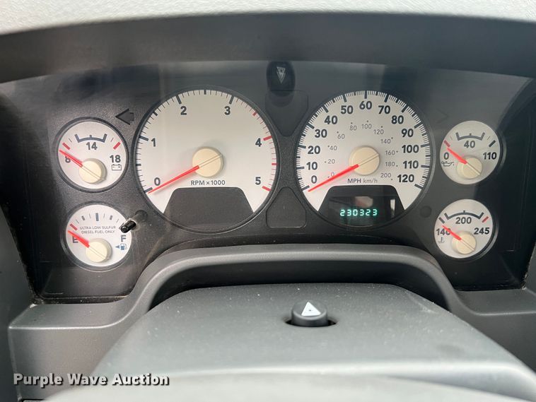 image for item MR9855 2007 Dodge Ram 3500HD Laramie  Quad Cab tow truck