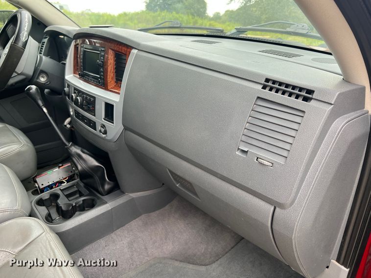 image for item MR9855 2007 Dodge Ram 3500HD Laramie  Quad Cab tow truck