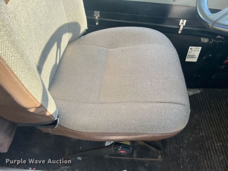 image for item MR9983 2005 Blue Bird Vision  school bus