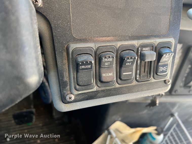 image for item MR9983 2005 Blue Bird Vision  school bus