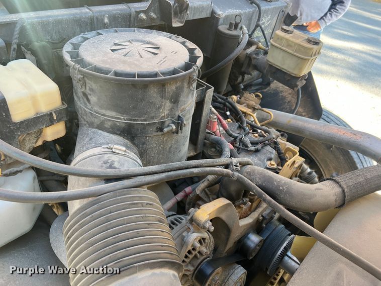 image for item MR9983 2005 Blue Bird Vision  school bus