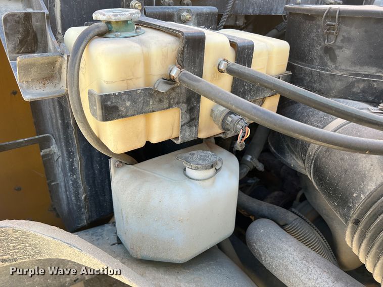 image for item MR9983 2005 Blue Bird Vision  school bus