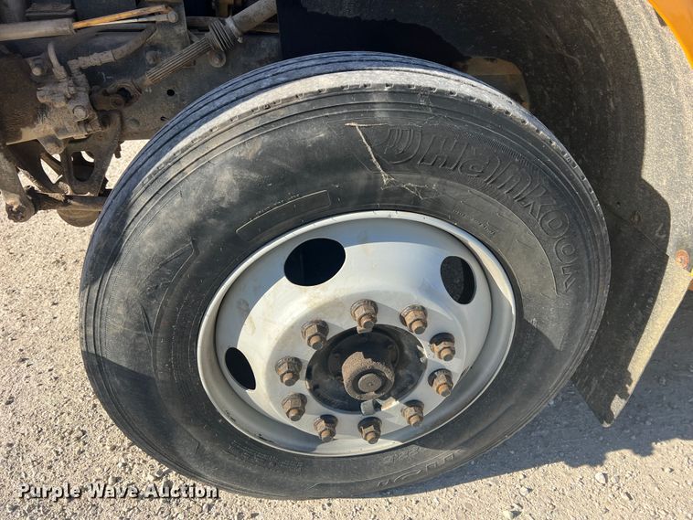 image for item MR9983 2005 Blue Bird Vision  school bus