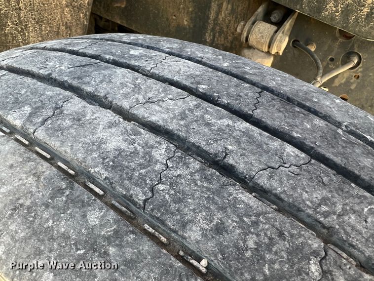 image for item MR9983 2005 Blue Bird Vision  school bus