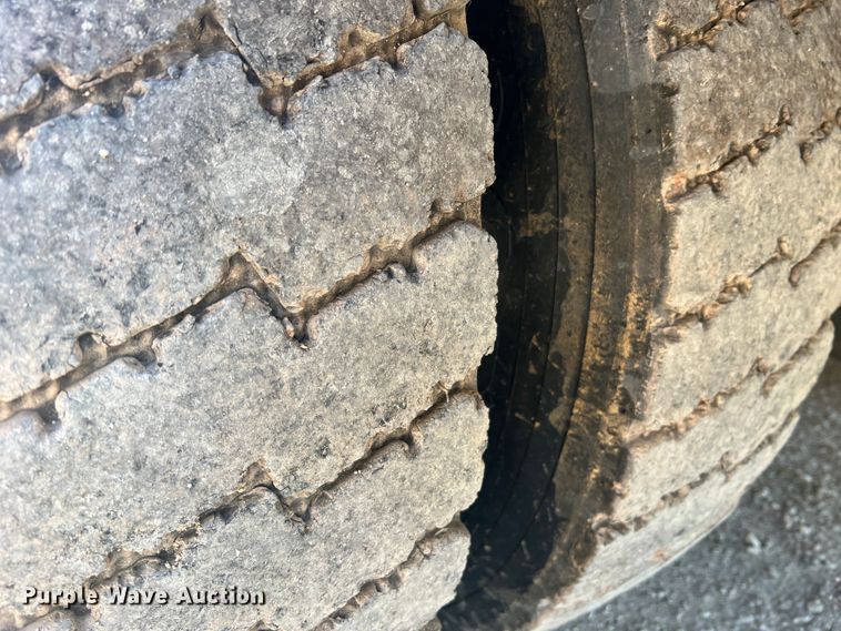 image for item MR9983 2005 Blue Bird Vision  school bus