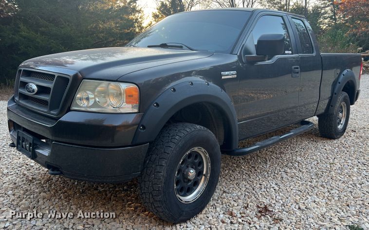 image for item MR9988 2005 Ford F150  SuperCab pickup truck