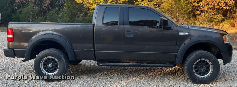 image for item MR9988 2005 Ford F150  SuperCab pickup truck