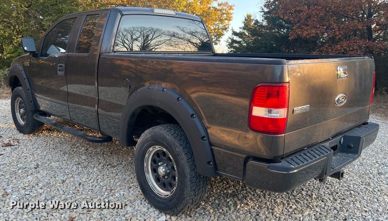 image for item MR9988 2005 Ford F150  SuperCab pickup truck