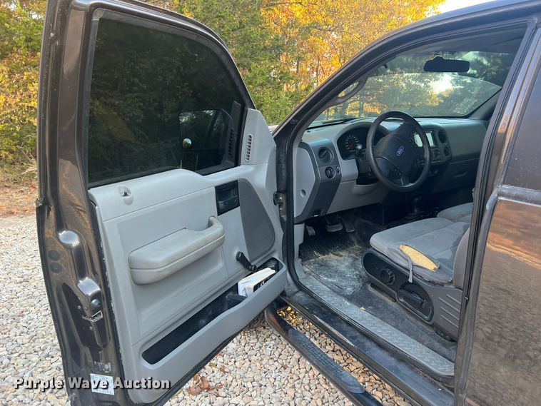 image for item MR9988 2005 Ford F150  SuperCab pickup truck