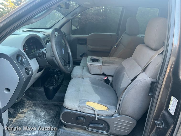 image for item MR9988 2005 Ford F150  SuperCab pickup truck