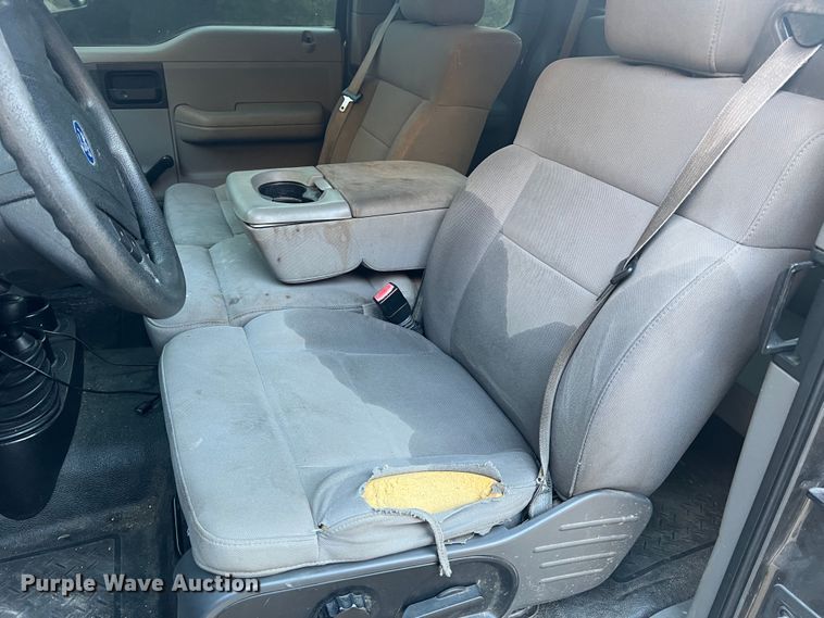 image for item MR9988 2005 Ford F150  SuperCab pickup truck