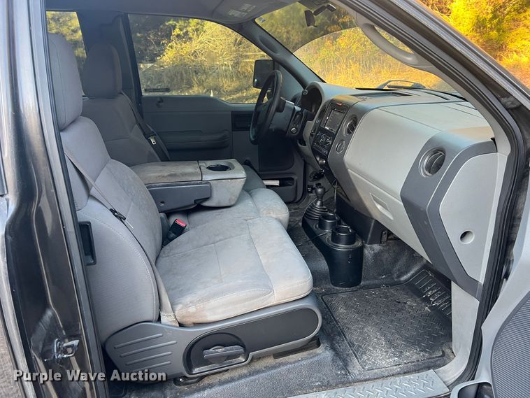 image for item MR9988 2005 Ford F150  SuperCab pickup truck