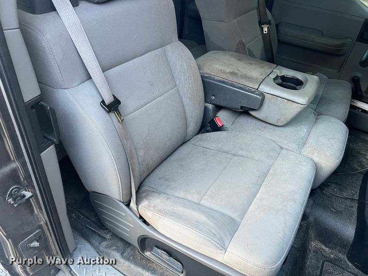 image for item MR9988 2005 Ford F150  SuperCab pickup truck