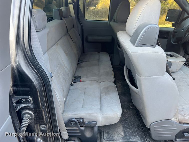 image for item MR9988 2005 Ford F150  SuperCab pickup truck