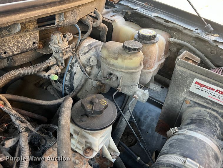 image for item MR9988 2005 Ford F150  SuperCab pickup truck