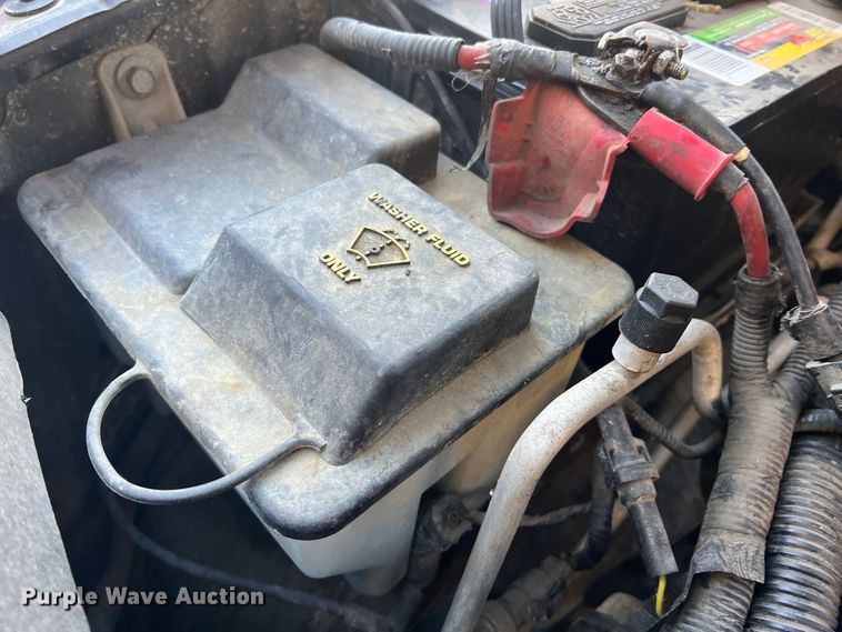 image for item MR9988 2005 Ford F150  SuperCab pickup truck