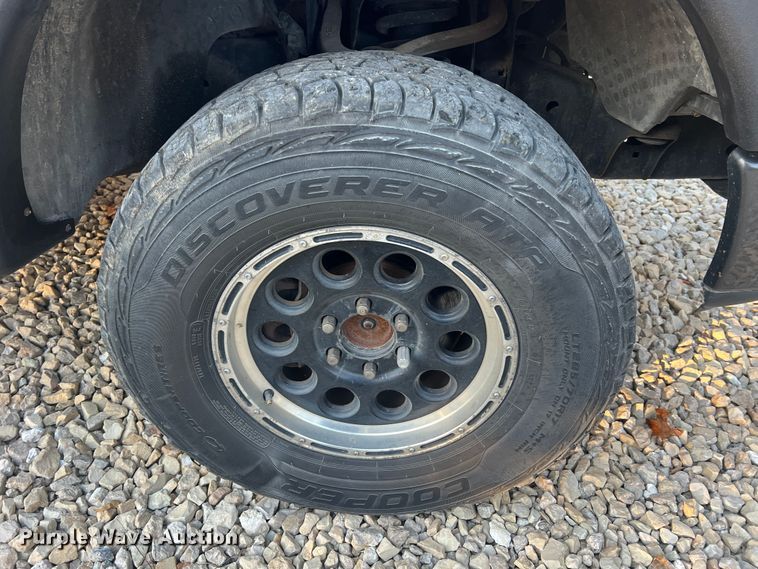 image for item MR9988 2005 Ford F150  SuperCab pickup truck