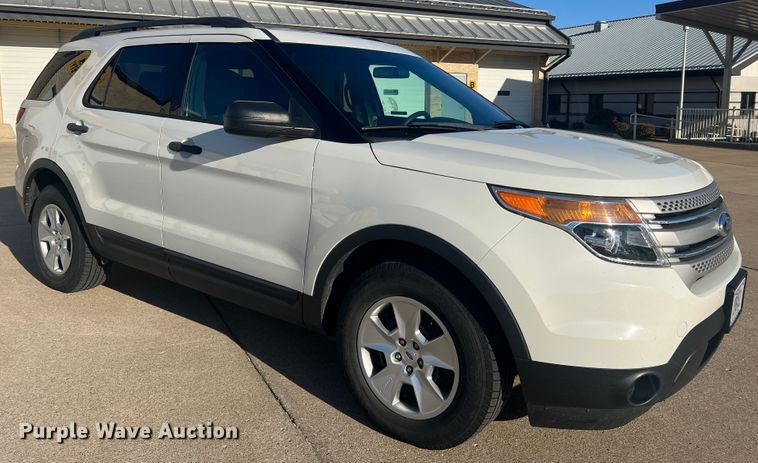 image for item MR9989 2011 Ford Explorer  SUV