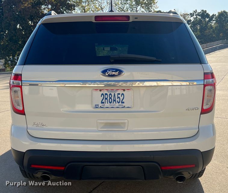 image for item MR9989 2011 Ford Explorer  SUV