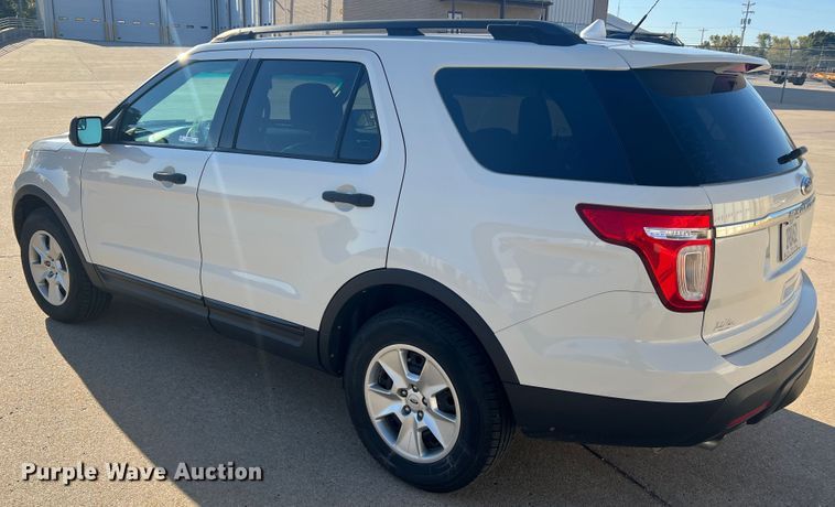 image for item MR9989 2011 Ford Explorer  SUV