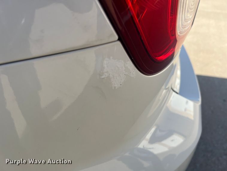 image for item MR9989 2011 Ford Explorer  SUV