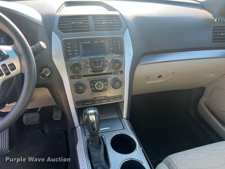 image for item MR9989 2011 Ford Explorer  SUV