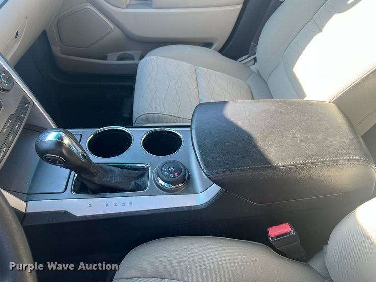 image for item MR9989 2011 Ford Explorer  SUV