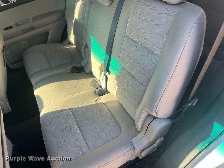 image for item MR9989 2011 Ford Explorer  SUV