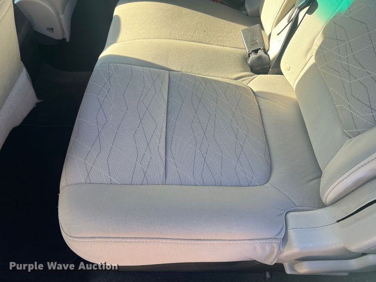 image for item MR9989 2011 Ford Explorer  SUV