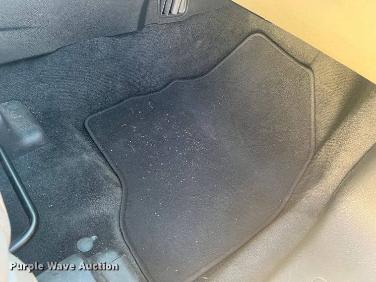 image for item MR9989 2011 Ford Explorer  SUV