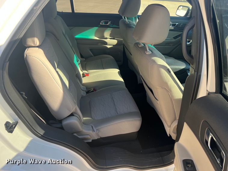 image for item MR9989 2011 Ford Explorer  SUV