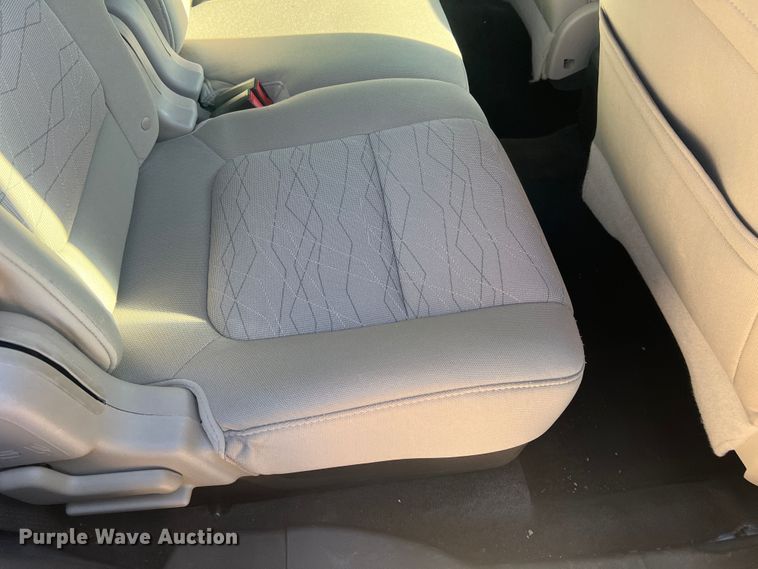 image for item MR9989 2011 Ford Explorer  SUV