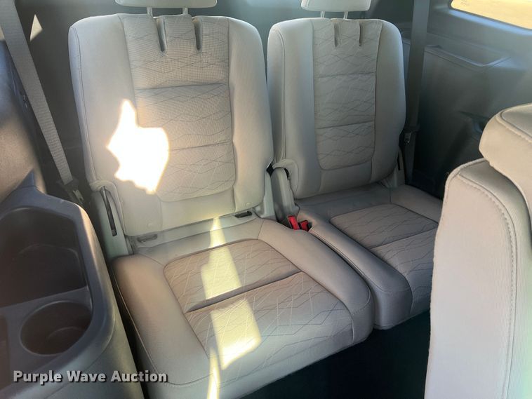 image for item MR9989 2011 Ford Explorer  SUV